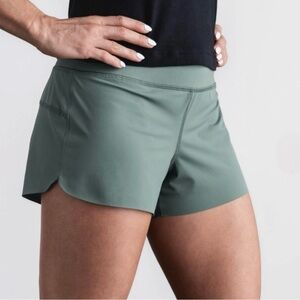 NOBULL Pace 3 Everyday Shorts Balsam Sage Green Athletic Workout Gym Shorts S